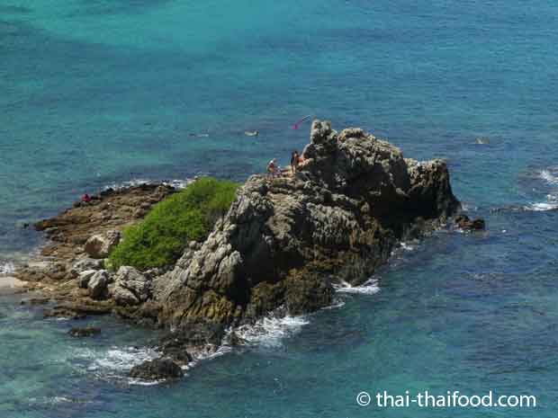 Felseninsel beim Yanui Beach