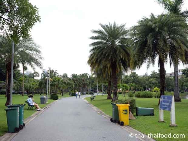 Spazierweg im Chatuchak Park
