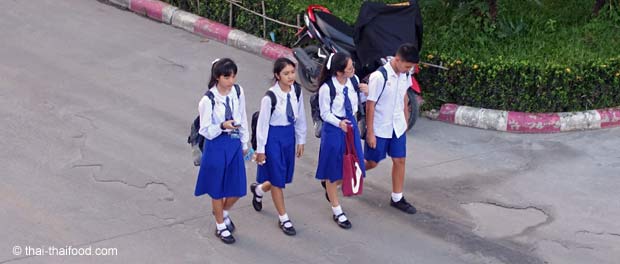 Schuluniform in Thailand